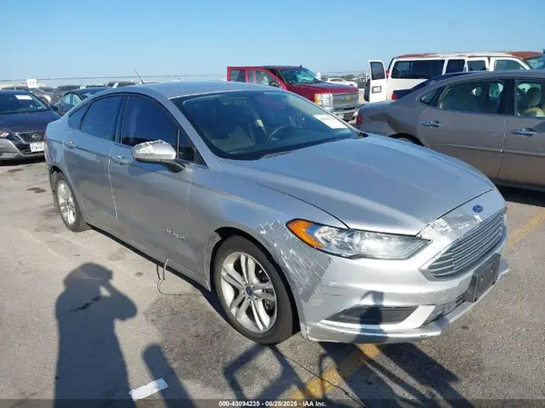 3FA6P0LU8JR191243 2018 FORD FUSION - Image 1