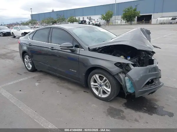 3FA6P0LU8JR195096 2018 FORD FUSION - Image 1