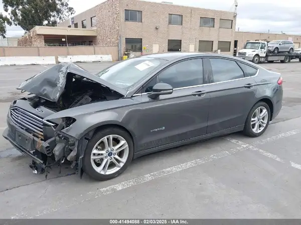 3FA6P0LU8JR195096 2018 FORD FUSION - Image 2