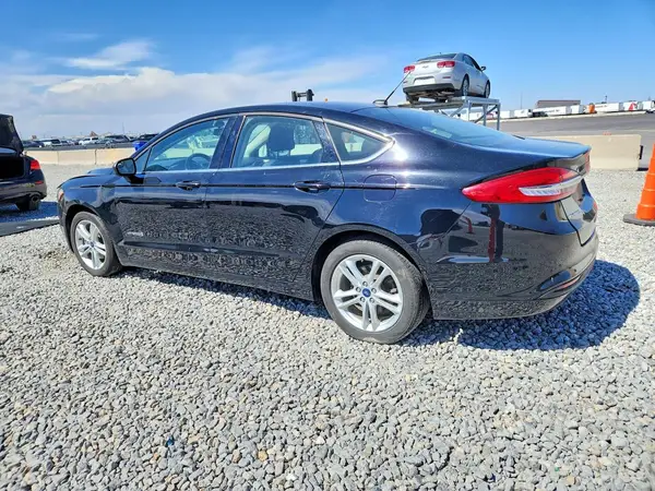 3FA6P0LU8JR197754 2018 FORD FUSION - Image 2