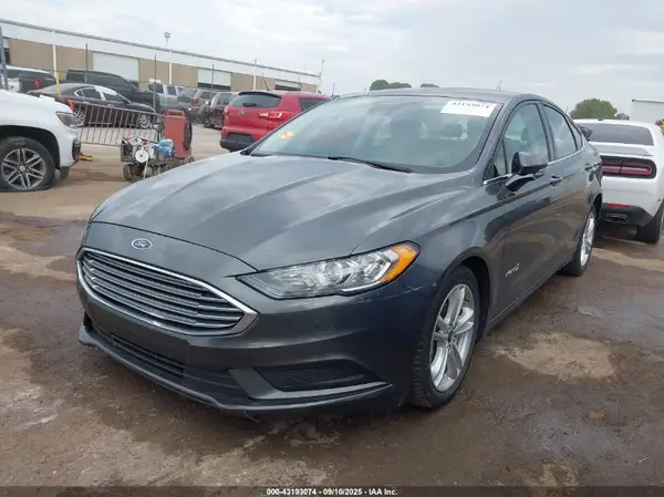 3FA6P0LU8JR208316 2018 FORD FUSION - Image 2