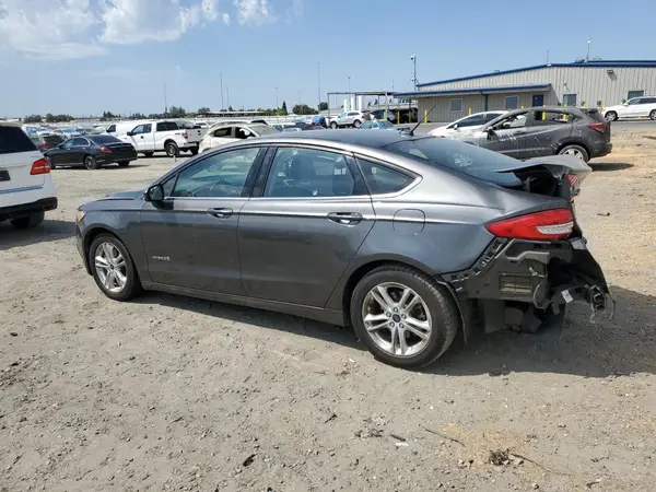 3FA6P0LU8JR211944 2018 FORD FUSION - Image 2