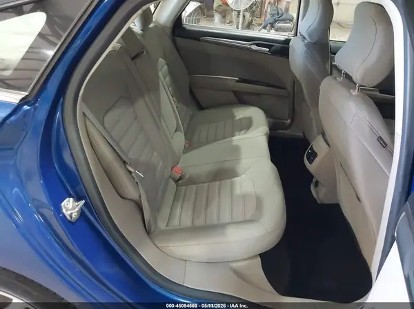 3FA6P0LU8JR212723 2018 FORD FUSION - Image 8
