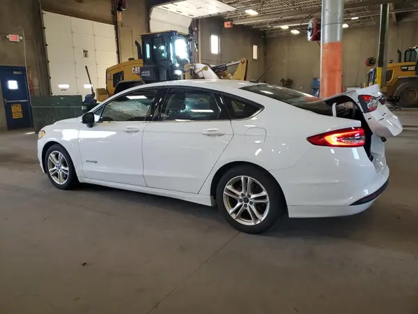 3FA6P0LU8JR224774 2018 FORD FUSION - Image 2