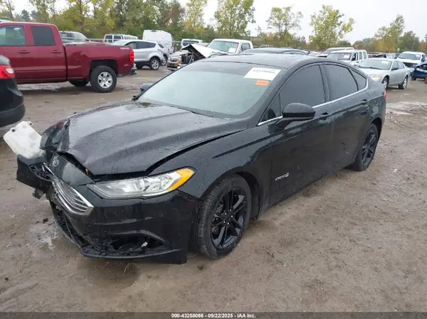3FA6P0LU8JR234088 2018 FORD FUSION - Image 2