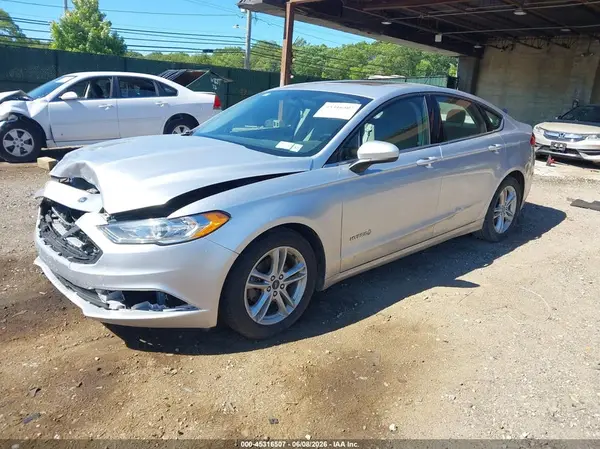 3FA6P0LU8JR243454 2018 FORD FUSION - Image 2