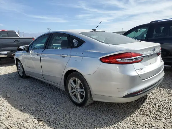 3FA6P0LU8JR249108 2018 FORD FUSION - Image 2