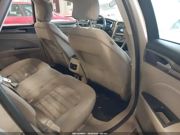 3FA6P0LU8JR250307 2018 FORD FUSION - Image 8