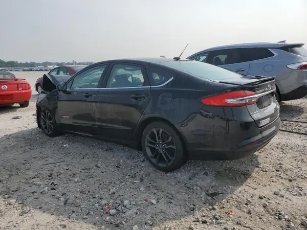 3FA6P0LU8JR256379 2018 FORD FUSION - Image 2