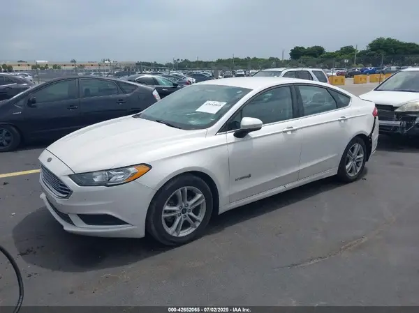 3FA6P0LU8JR259024 2018 FORD FUSION - Image 2