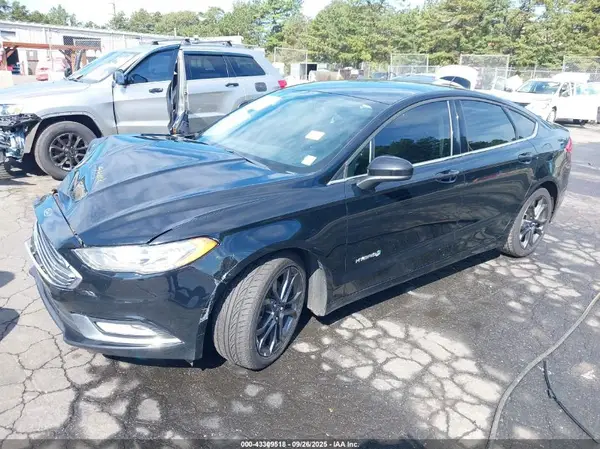 3FA6P0LU8JR269228 2018 FORD FUSION - Image 2