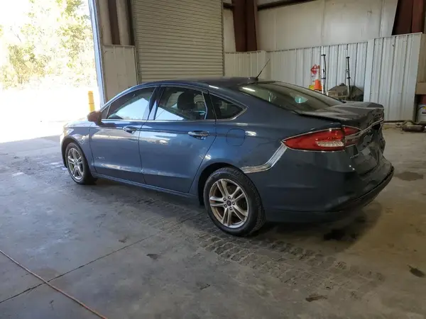 3FA6P0LU8JR274123 2018 FORD FUSION - Image 2