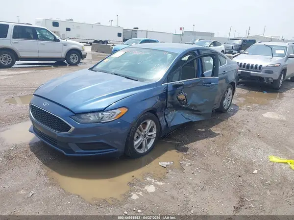3FA6P0LU8JR274624 2018 FORD FUSION - Image 2