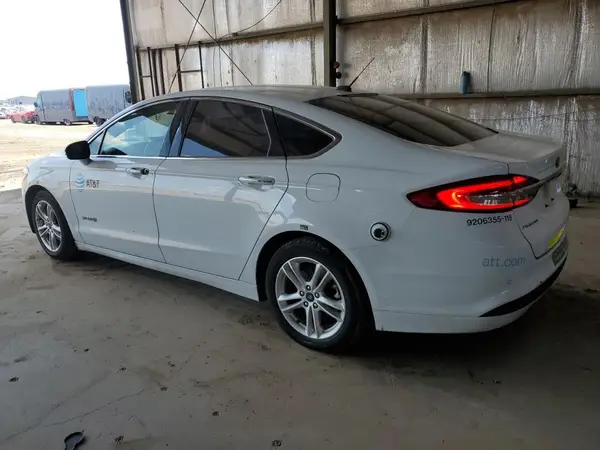 3FA6P0LU8JR278723 2018 FORD FUSION - Image 2