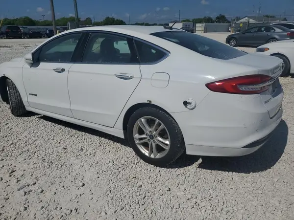 3FA6P0LU8JR281900 2018 FORD FUSION - Image 2