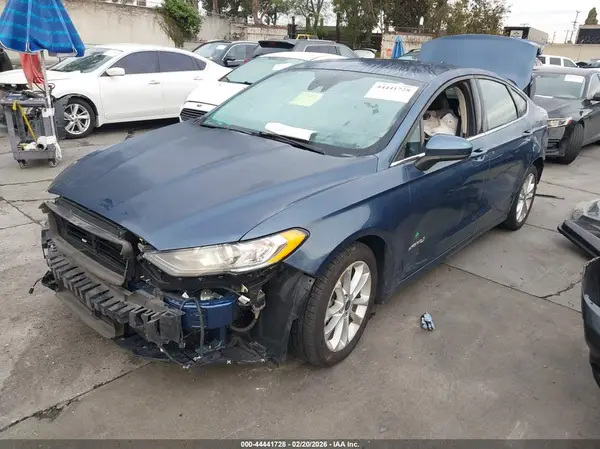 3FA6P0LU8KR110176 2019 FORD FUSION - Image 2