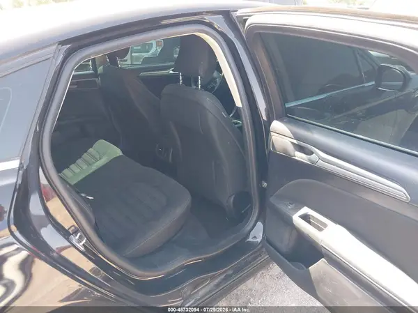 3FA6P0LU8KR117094 2019 FORD FUSION - Image 8