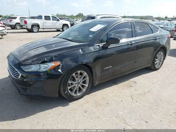 3FA6P0LU8KR138642 2019 FORD FUSION - Image 2
