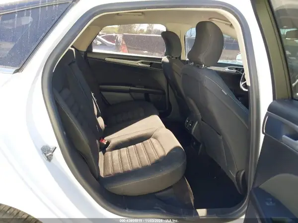 3FA6P0LU8KR148653 2019 FORD FUSION - Image 8