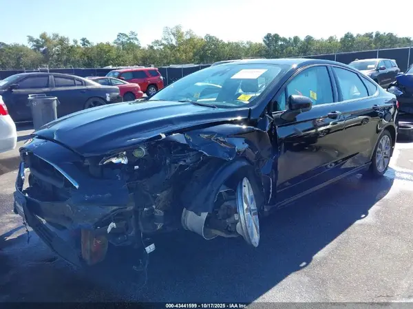3FA6P0LU8KR156820 2019 FORD FUSION - Image 2