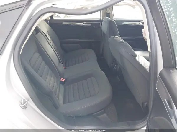 3FA6P0LU8KR158227 2019 FORD FUSION - Image 8