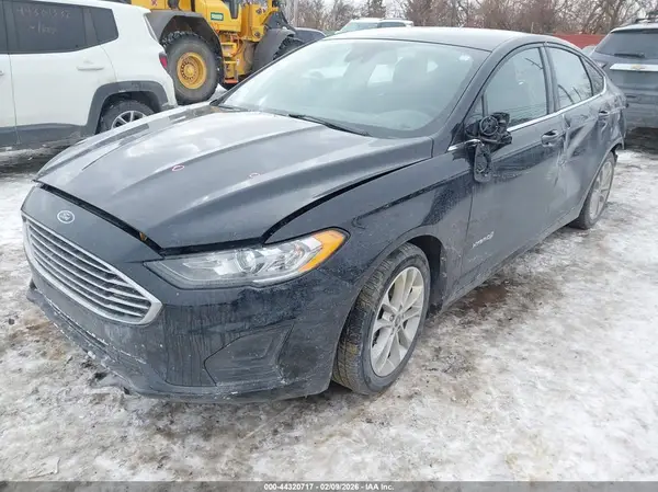 3FA6P0LU8KR166800 2019 FORD FUSION - Image 2