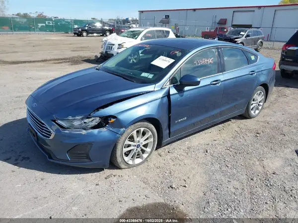 3FA6P0LU8KR167798 2019 FORD FUSION - Image 2