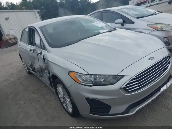 3FA6P0LU8KR179966 2019 FORD FUSION - Image 1