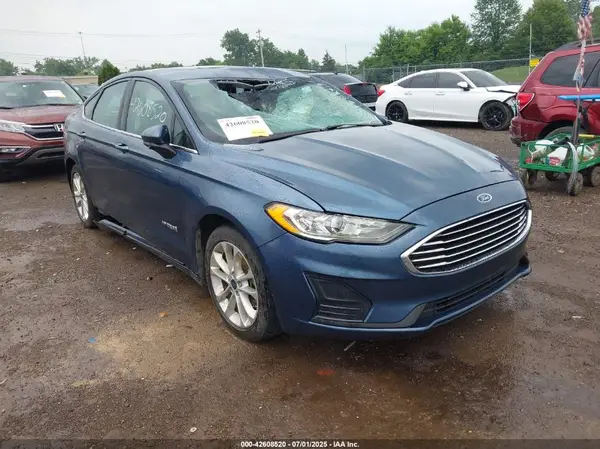 3FA6P0LU8KR181572 2019 FORD FUSION - Image 1