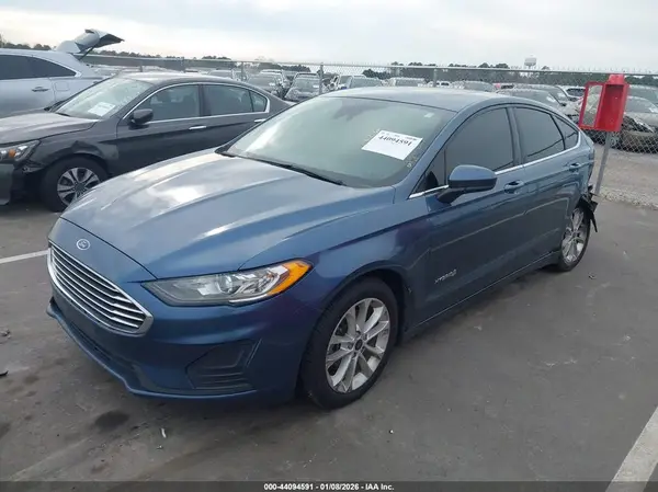 3FA6P0LU8KR181619 2019 FORD FUSION - Image 2