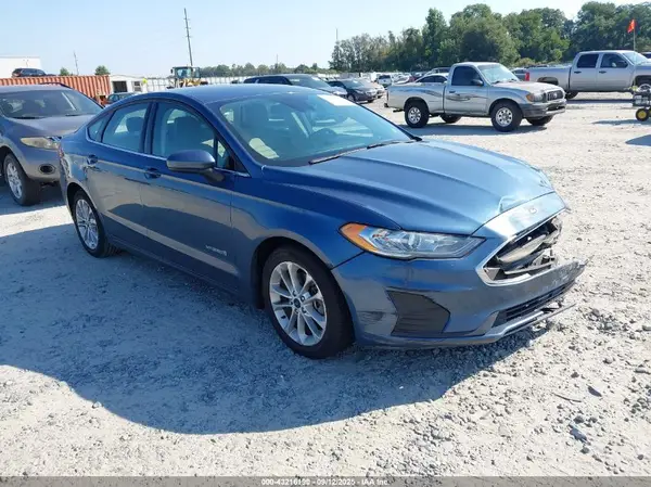 3FA6P0LU8KR185069 2019 FORD FUSION - Image 1