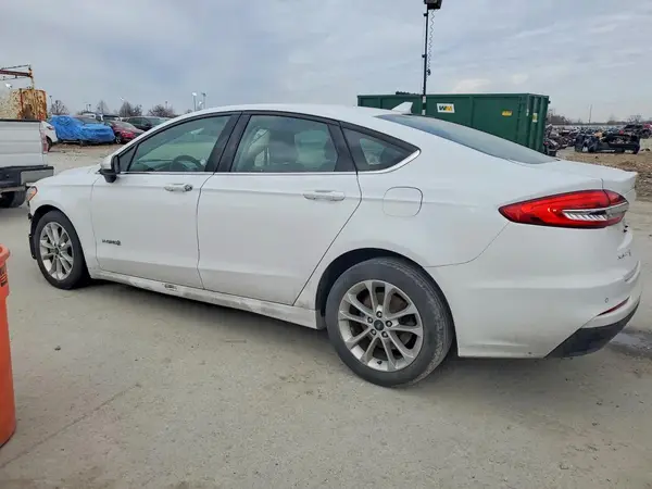 3FA6P0LU8KR188053 2019 FORD FUSION - Image 2