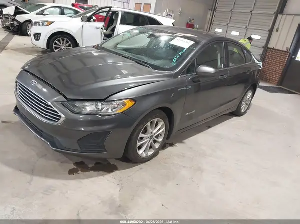 3FA6P0LU8KR191793 2019 FORD FUSION - Image 2