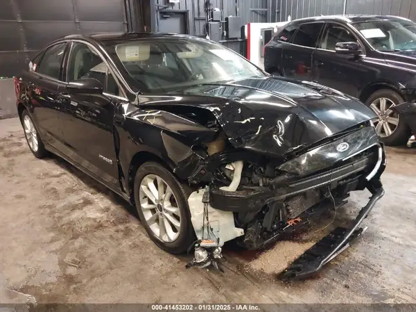 3FA6P0LU8KR192037 2019 FORD FUSION - Image 1