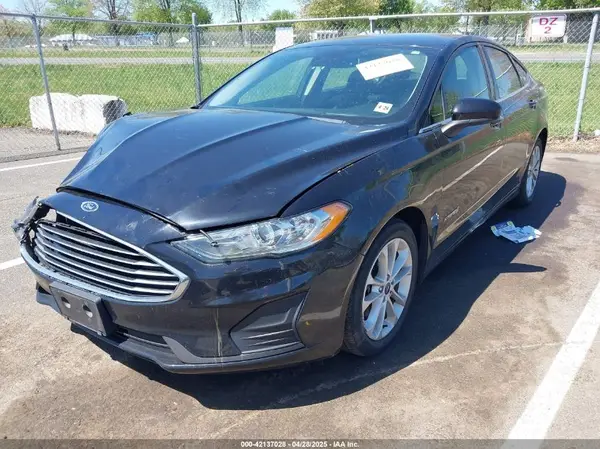 3FA6P0LU8KR192071 2019 FORD FUSION - Image 2