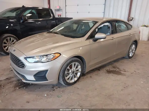 3FA6P0LU8KR197884 2019 FORD FUSION - Image 2