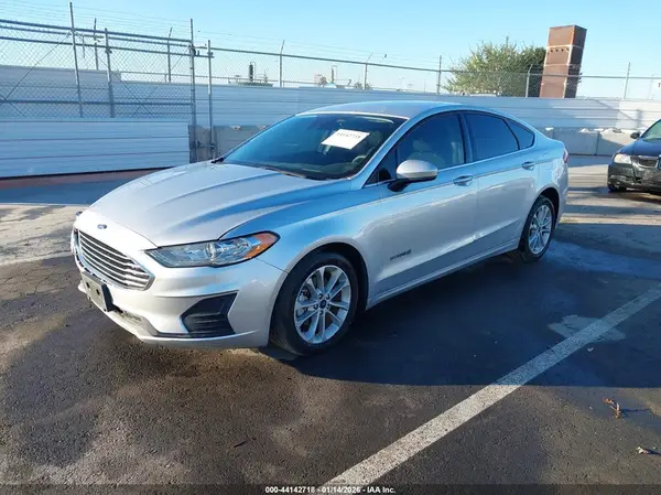 3FA6P0LU8KR200069 2019 FORD FUSION - Image 2