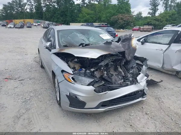 3FA6P0LU8KR205658 2019 FORD FUSION - Image 1
