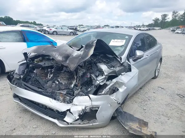 3FA6P0LU8KR205658 2019 FORD FUSION - Image 2