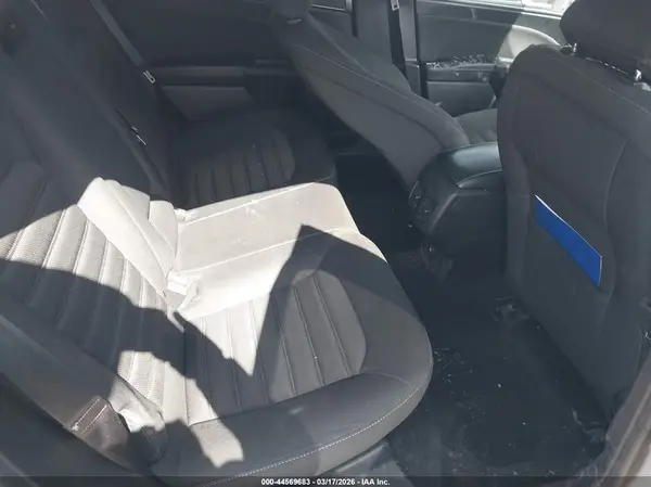 3FA6P0LU8KR207930 2019 FORD FUSION - Image 8