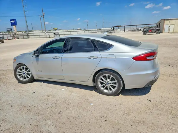 3FA6P0LU8KR220600 2019 FORD FUSION - Image 2