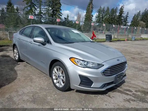 3FA6P0LU8KR235274 2019 FORD FUSION - Image 1