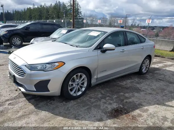 3FA6P0LU8KR235274 2019 FORD FUSION - Image 2