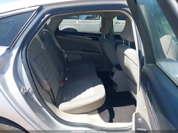 3FA6P0LU8KR241253 2019 FORD FUSION - Image 8