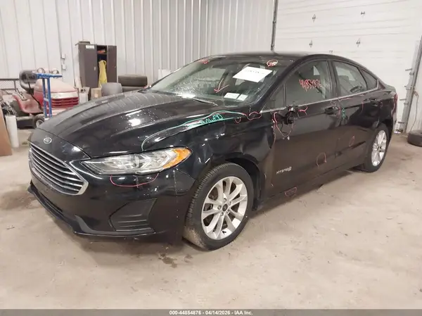 3FA6P0LU8KR241916 2019 FORD FUSION - Image 2