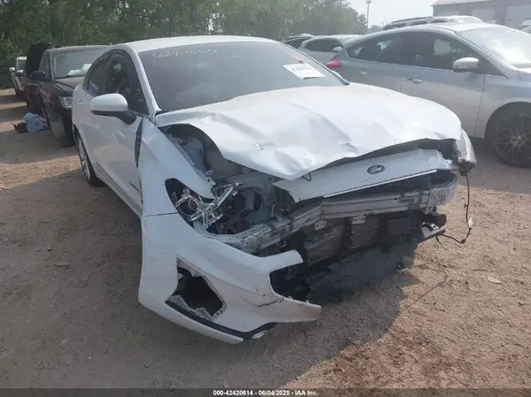 3FA6P0LU8KR272390 2019 FORD FUSION - Image 1