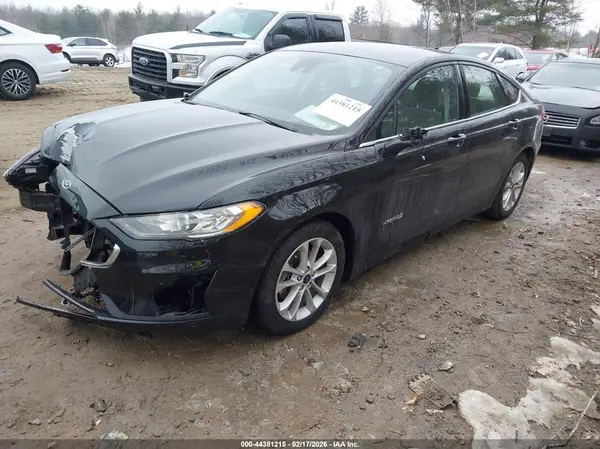 3FA6P0LU8KR272728 2019 FORD FUSION - Image 2