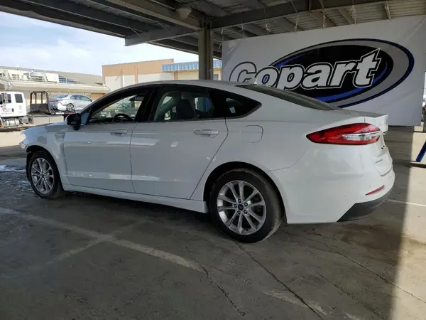 3FA6P0LU8LR127089 2020 FORD FUSION - Image 2