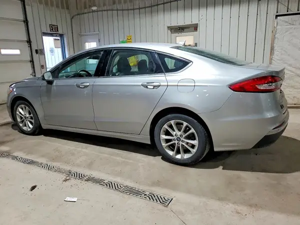 3FA6P0LU8LR223465 2020 FORD FUSION - Image 2