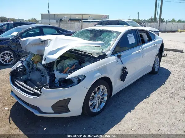 3FA6P0LU8LR266686 2020 FORD FUSION - Image 2